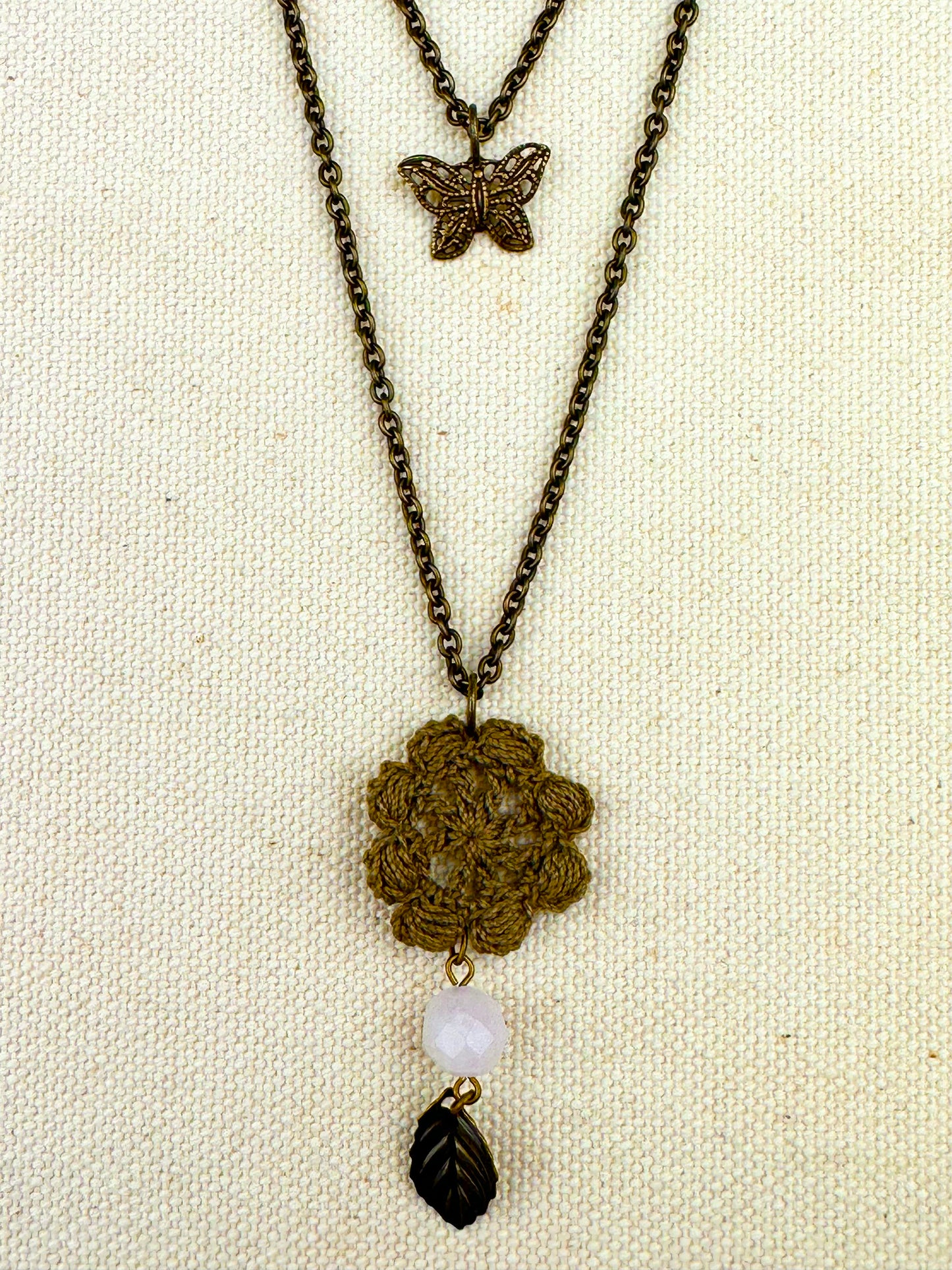天然石ネックレス BUTTERFLY&LEAF